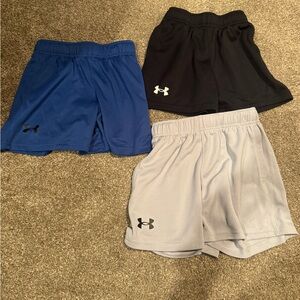 Under Armour Loose Fit Short- all 3!!